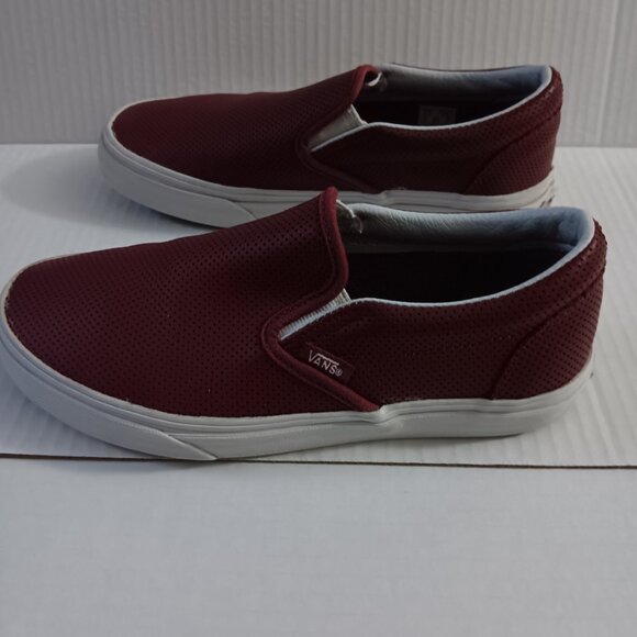 VANS WOMEN'S CRIMSON FAUX LEATHER SNEAKERS - Picture 13 of 13